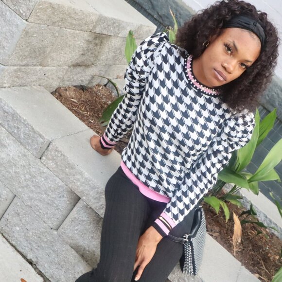 Printed Sweater - Picture 6 of 7